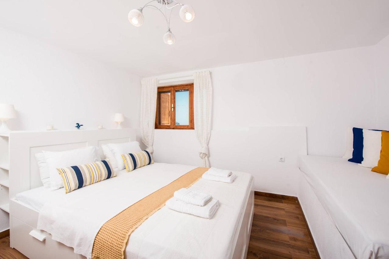 Athina'S Apartment Panagia  Dış mekan fotoğraf